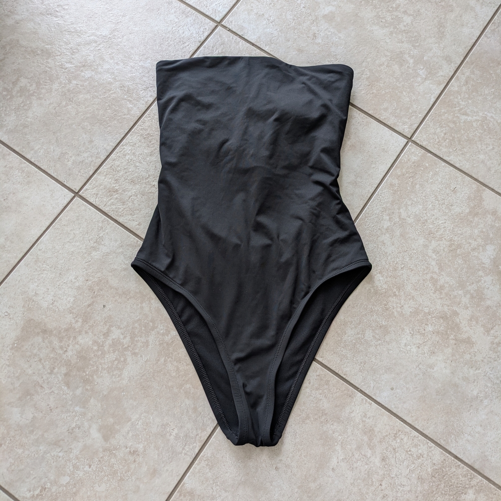 Nike Black Women's One Piece Swimsuit